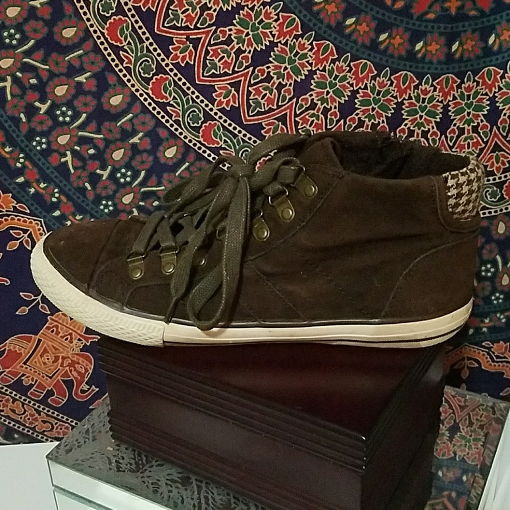 Size 10 Aldo casual tennis shoes - Picture 3 of 5